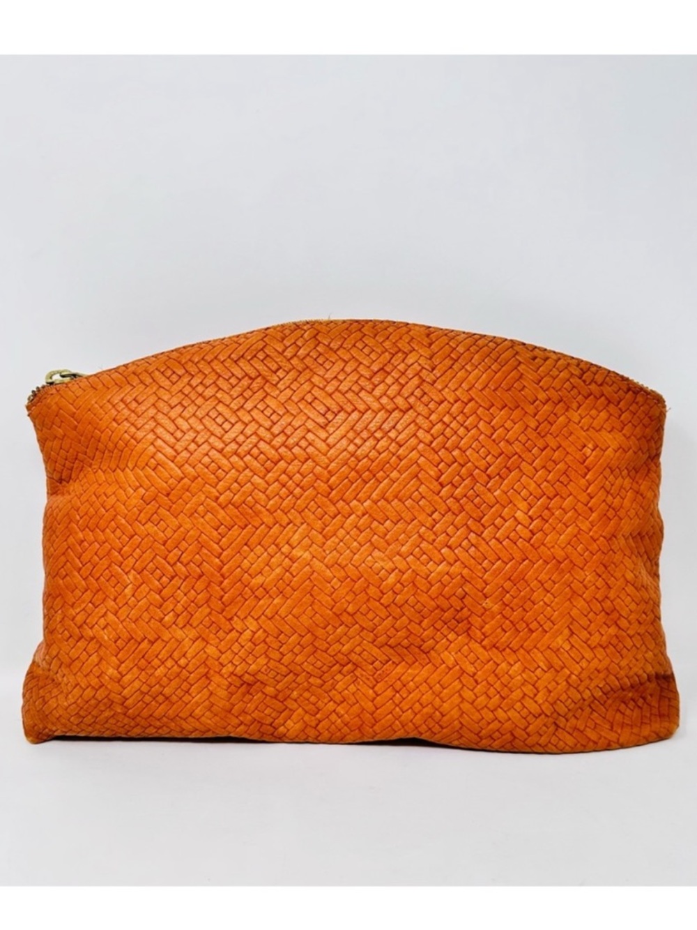 BAGGU leather woven zip top pouch large EUC